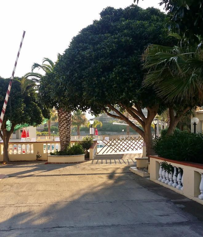 Gallico Marina B&B Baia Dello Stretto מראה חיצוני תמונה